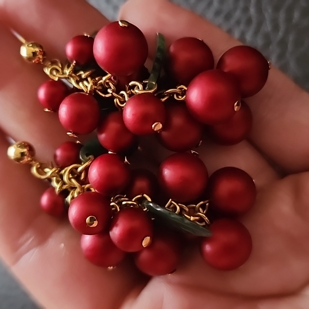 VTG clip on earrings - Picture 3 of 6